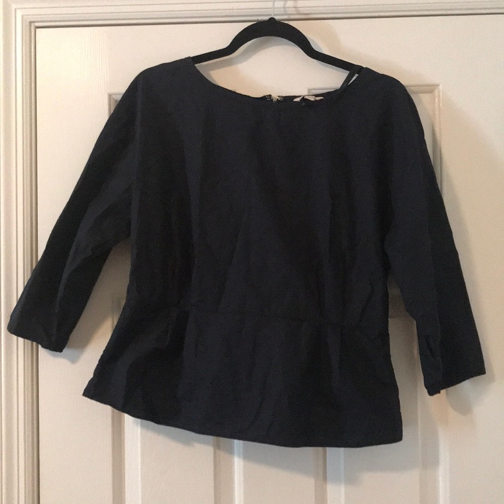 Navy 3/4 Gap Top Peplum
